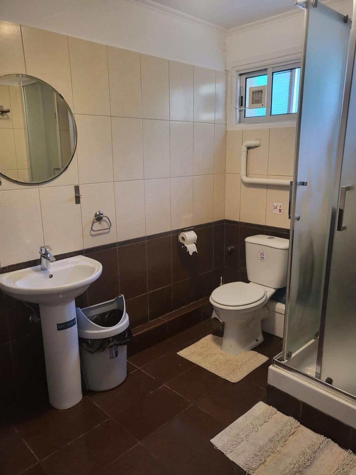 Villa Neyla Four Bedroom Coral Bay Beach Front Luaran gambar